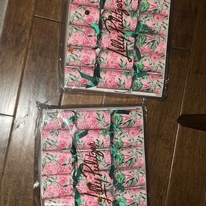 Lilly Pulitzer Pink and Green Floral Crackers set of 2. New I. Package